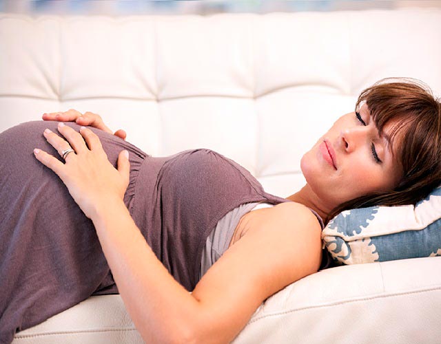 dormir boca arriba en el embarazo