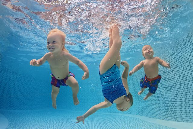 natación para bebés y sus rieesgos