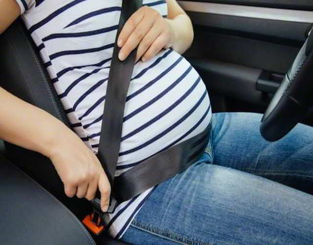 viajar en coche durante el embarazo