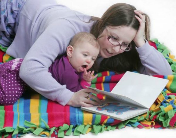 leer cuentos a bebés