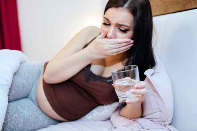 mareos y náuseas durante el embarazo