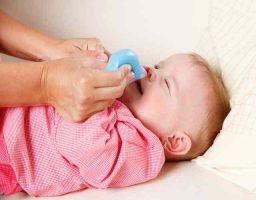 como usar aspirador de mocos para bebés