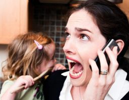 Claves para saber si eres una madre histérica