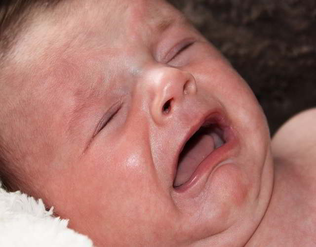 bebés que duermen poco y sus consecuencias