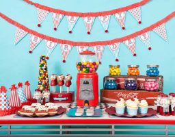 Divertidos centros de mesa para fiesta infantil