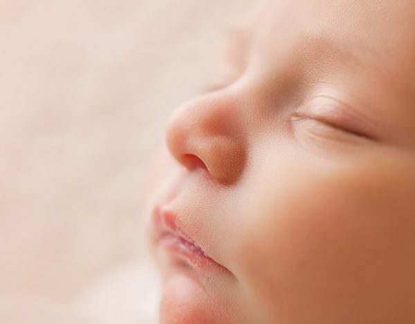 Qué hacer si tu bebé ronca al dormir