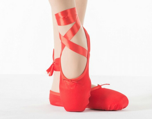 Las zapatillas rojas