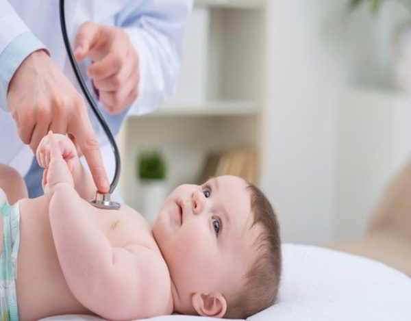 bebés desarrollan fístula traqueoesofágica
