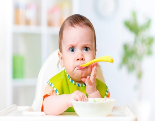 Alimentos que causan cólicos en bebés
