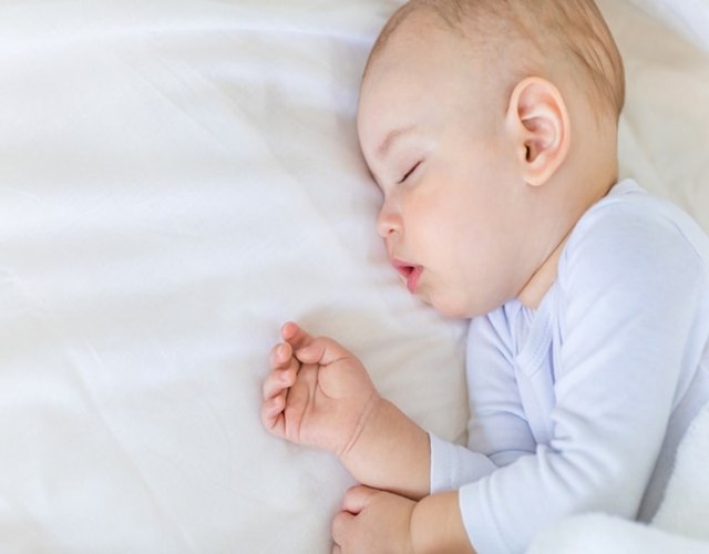 Regresión de sueño en un bebé de 8 meses