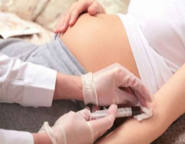 Ensayos clínicos con mujeres embarazadas